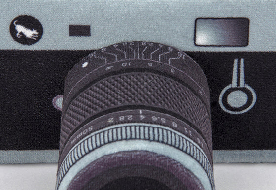 P.L.A.Y. Globetrotter | Camera Dog Toy