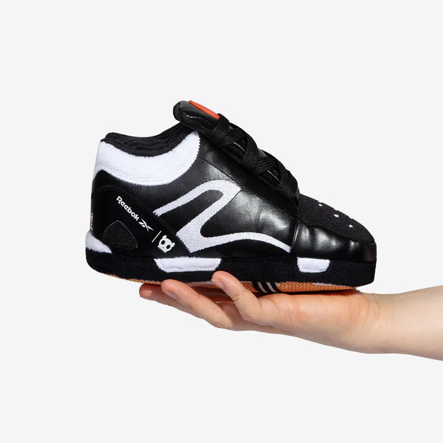 ZEE.DOG | Reebok Pump Omni Il Sneaker Dog Toy